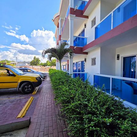 Madome Aparta Hotel Pedernales Exterior foto